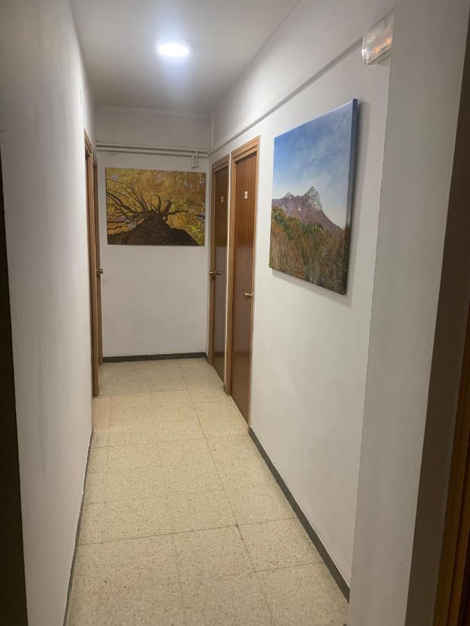 Hostal Torras Sant Hilari Sacalm Exterior foto